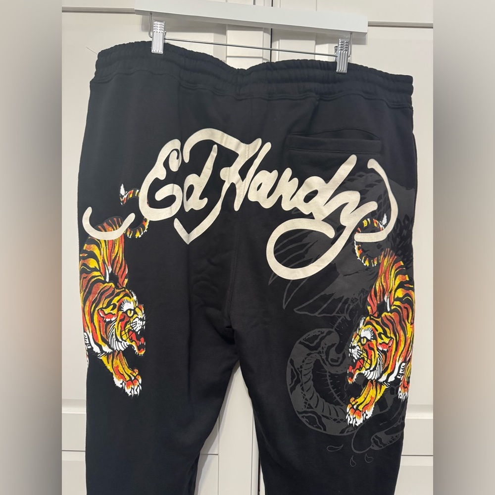 Ed Hardy Crawling Tigers Sweatpants in Black Size: XXL NWT - Picture 13 of 14